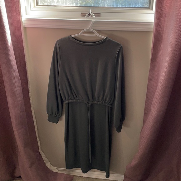 H&M maternity nursing dress, medium, deep green - Picture 1 of 3